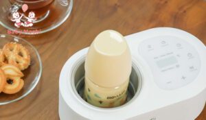 Sữa mẹ hâm nóng quá có bị mất chất không ? Mẹ cần biết ngay 23 sua-me-ham-nong-qua-co-bi-mat-chat-khong